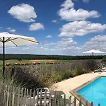 Les Cabanes De Hébergement de vacances Rouffignac-Saint-Cernin-de-Reilhac