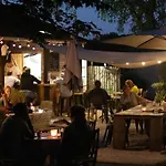 Hébergement de vacances Les Cabanes De *