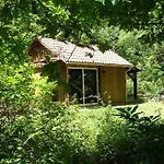 Les Cabanes De Rouffignac-Saint-Cernin-de-Reilhac