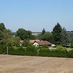 Les Cabanes De Hébergement de vacances