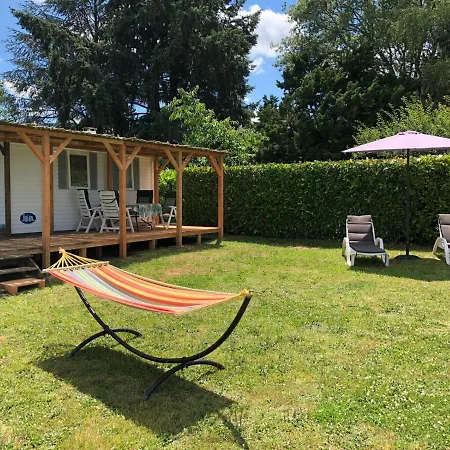 Сasa de vacaciones Les Cabanes De Rouffignac Saint-Cernin