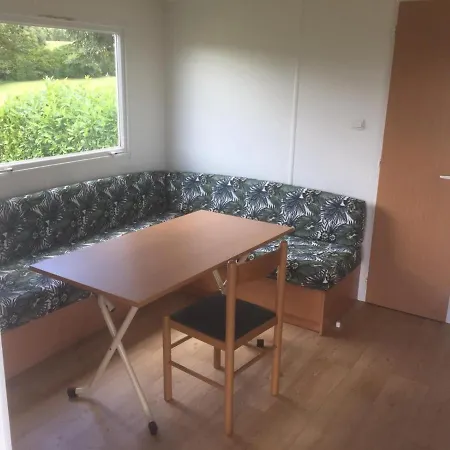 Les Cabanes De Holiday home