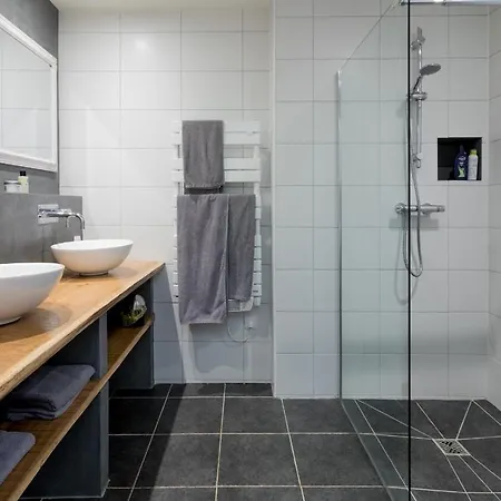 Les Cabanes De Holiday home Rouffignac Saint-Cernin