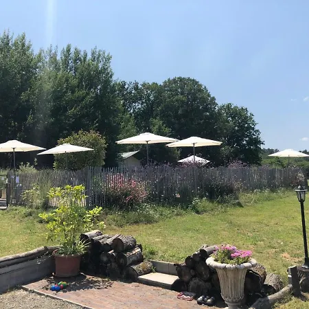 Сasa de vacaciones Les Cabanes De Rouffignac Saint-Cernin
