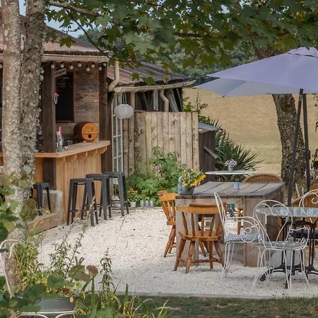 Сasa de vacaciones Les Cabanes De