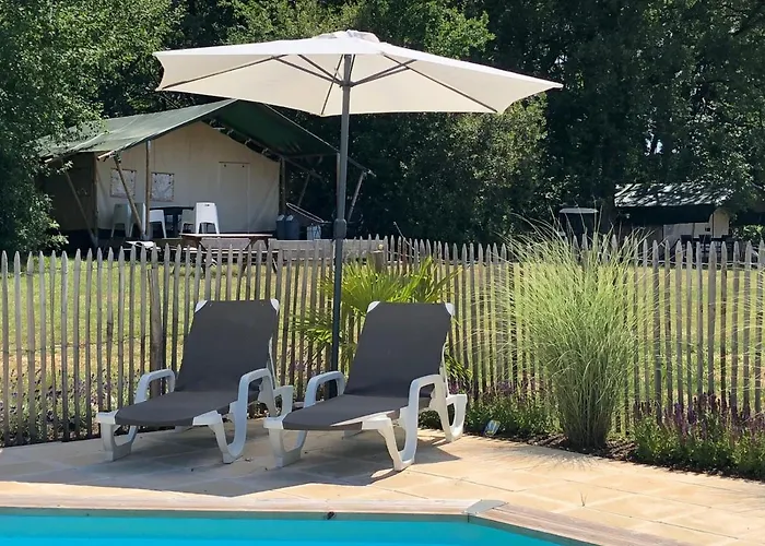 Les Cabanes De Hébergement de vacances