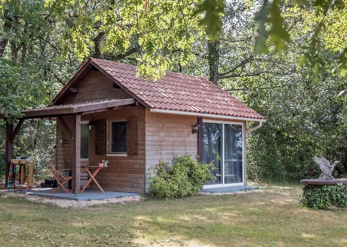 Les Cabanes De Hébergement de vacances Rouffignac-Saint-Cernin-de-Reilhac