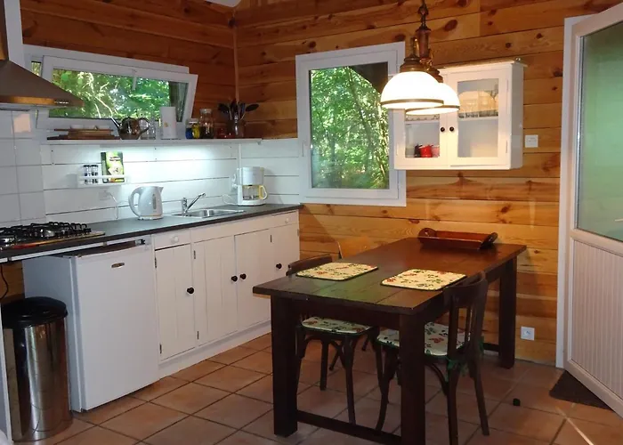 Hébergement de vacances Les Cabanes De Rouffignac-Saint-Cernin-de-Reilhac