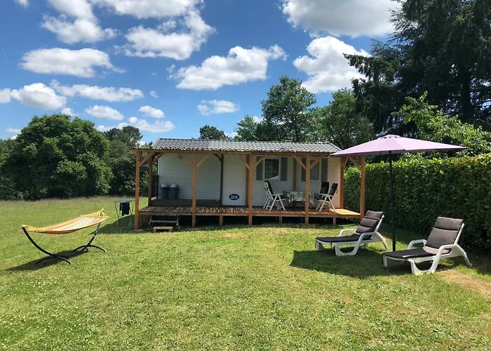 Hébergement de vacances Les Cabanes De *