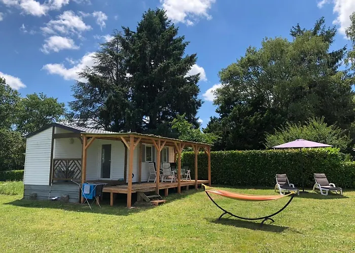 Les Cabanes De * Rouffignac-Saint-Cernin-de-Reilhac