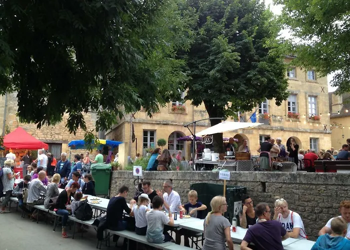 Les Cabanes De Rouffignac-Saint-Cernin-de-Reilhac